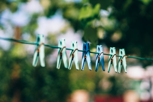 There's a laundry service at Deco Stop Lodge